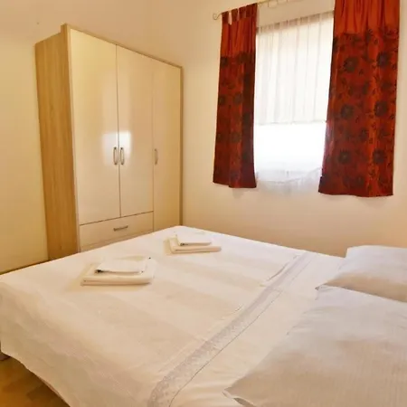Noemi3 Apartment Porec