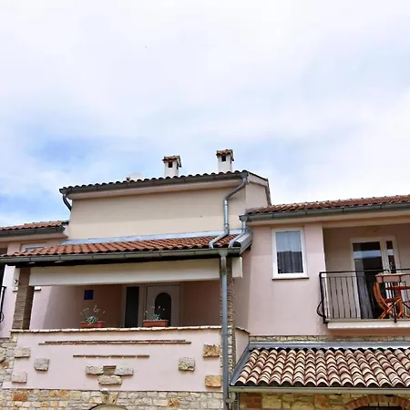 Noemi3 * Porec